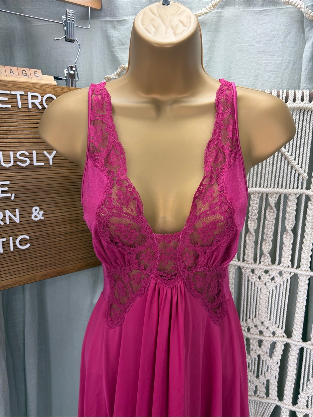 Vintage Olga Bodysilk Fuchsia Lace-Trim Nightie | Small - Picture 2 of 9
